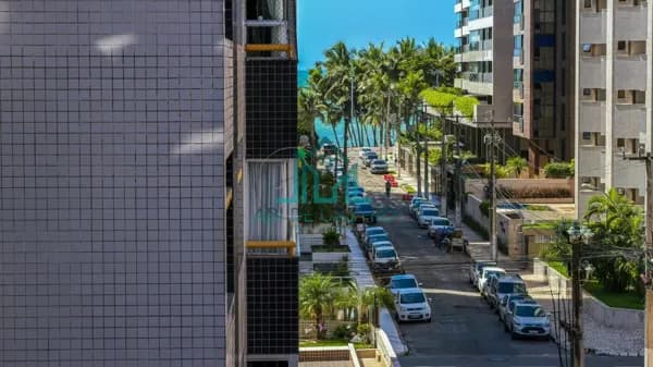 Apartamento com 4 Quartos, Varanda, Vista para o Mar em uma localização desejada por sua segurança e beleza, à venda na Ponta Verde
