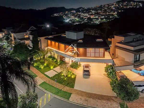 Casa lindissima de ESQUINA no Gênesis I