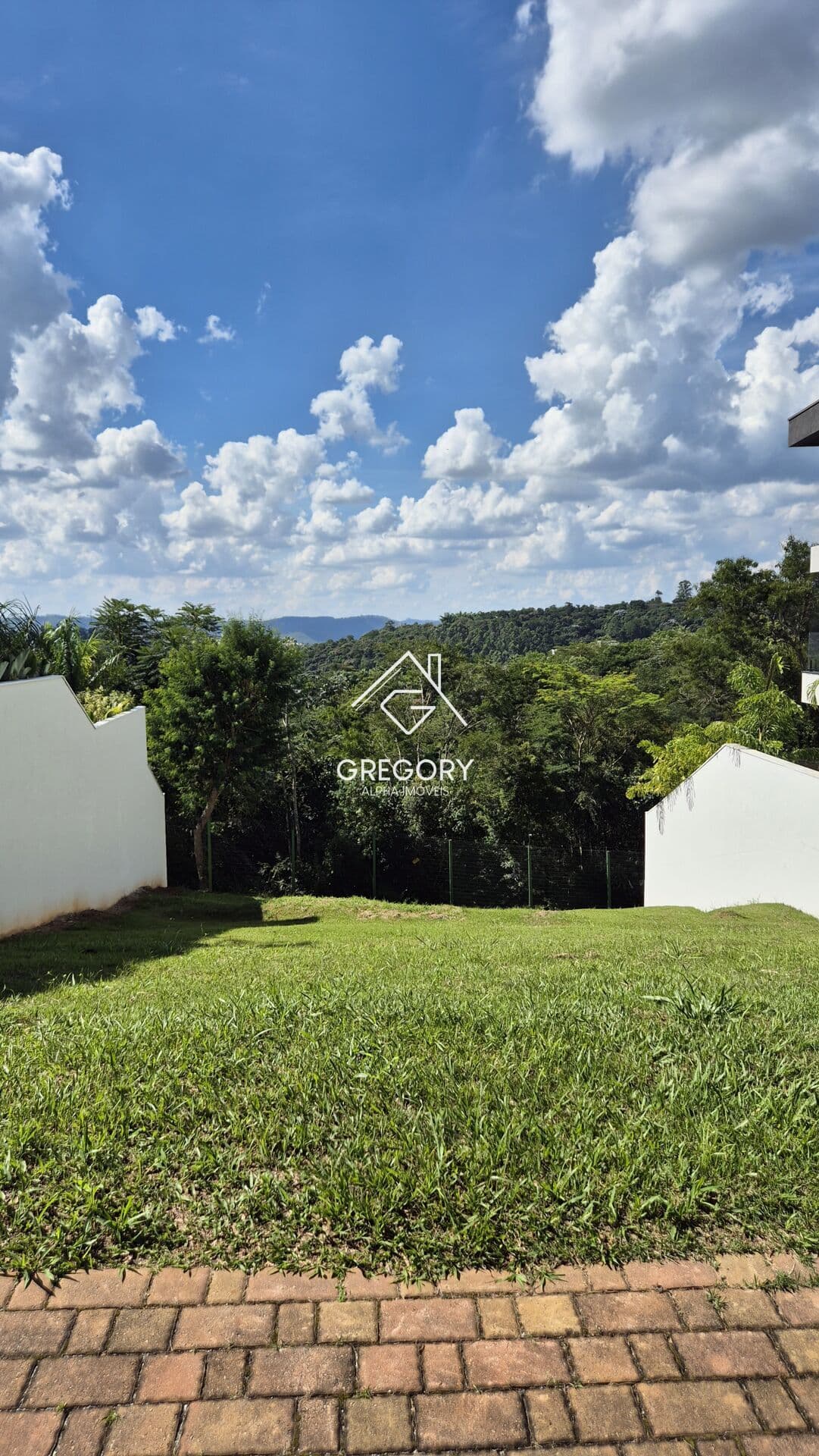 Terreno no lindo residencial Genesis 1 em Alphaville