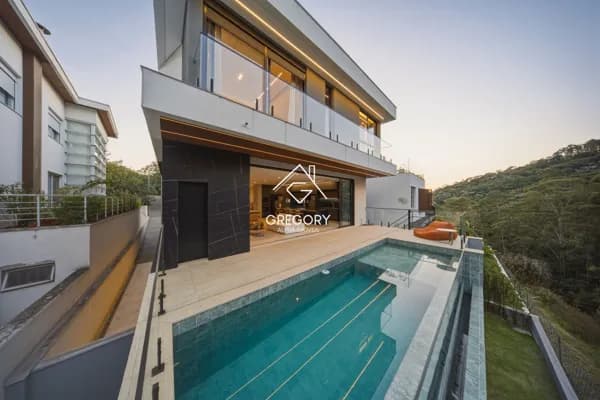 CASA EM CONDOMÍNIO TAMBORÉ 11