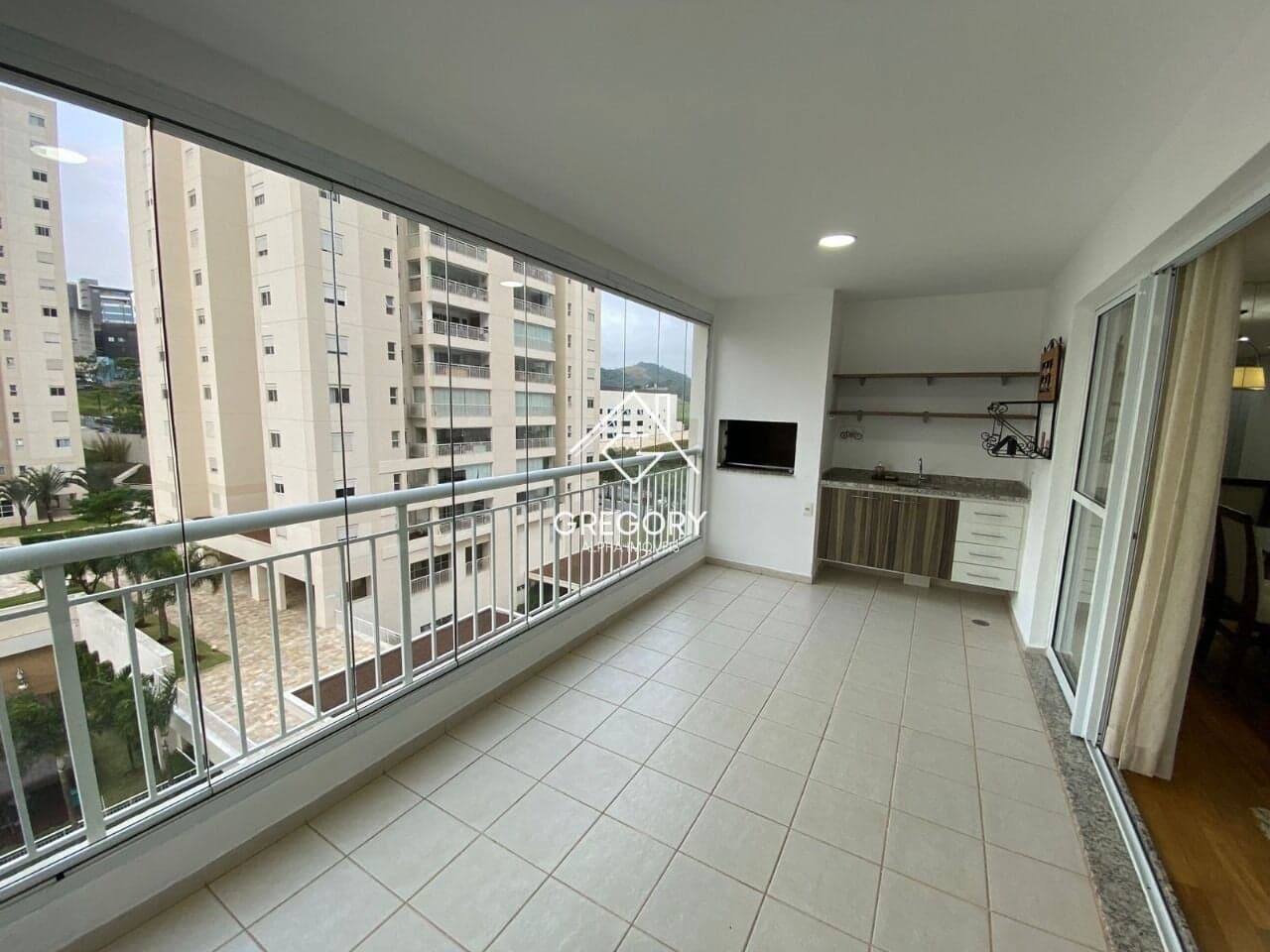 APARTAMENTO NO CONDOMÍNIO GHAIA