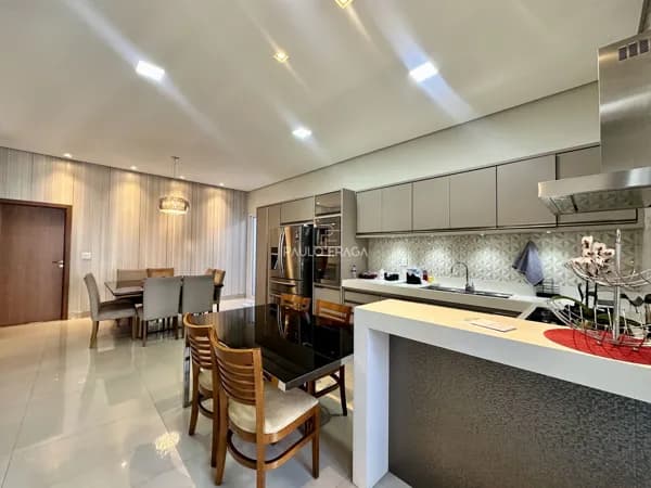Casa em Passos - Vila Rica