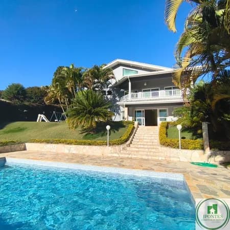 CASA RESIDENCIAL DE ALTO PADRÃO-CONDOMÍNIO JARDIM DAS PALMEIRAS