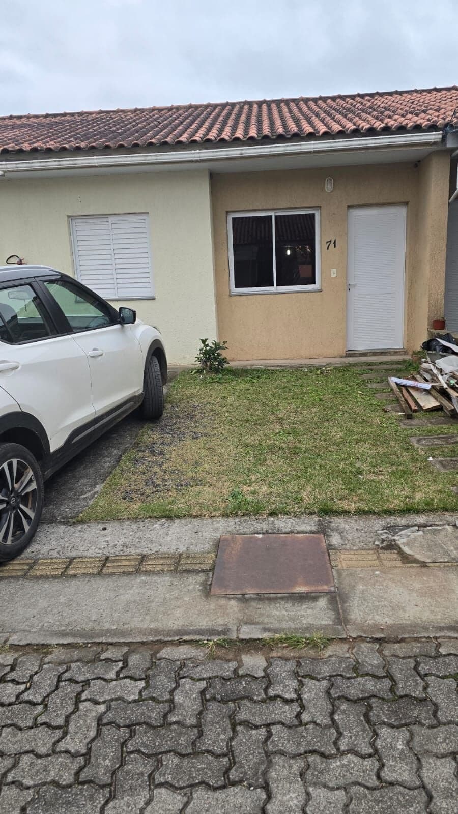 Casa 2 dormitórios Térrea em Condomínio