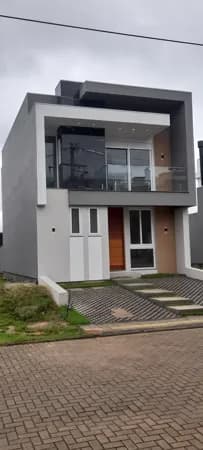 Casa Sobrado 03 dormitórios Sendo um Suíte no Condomínio Primavera