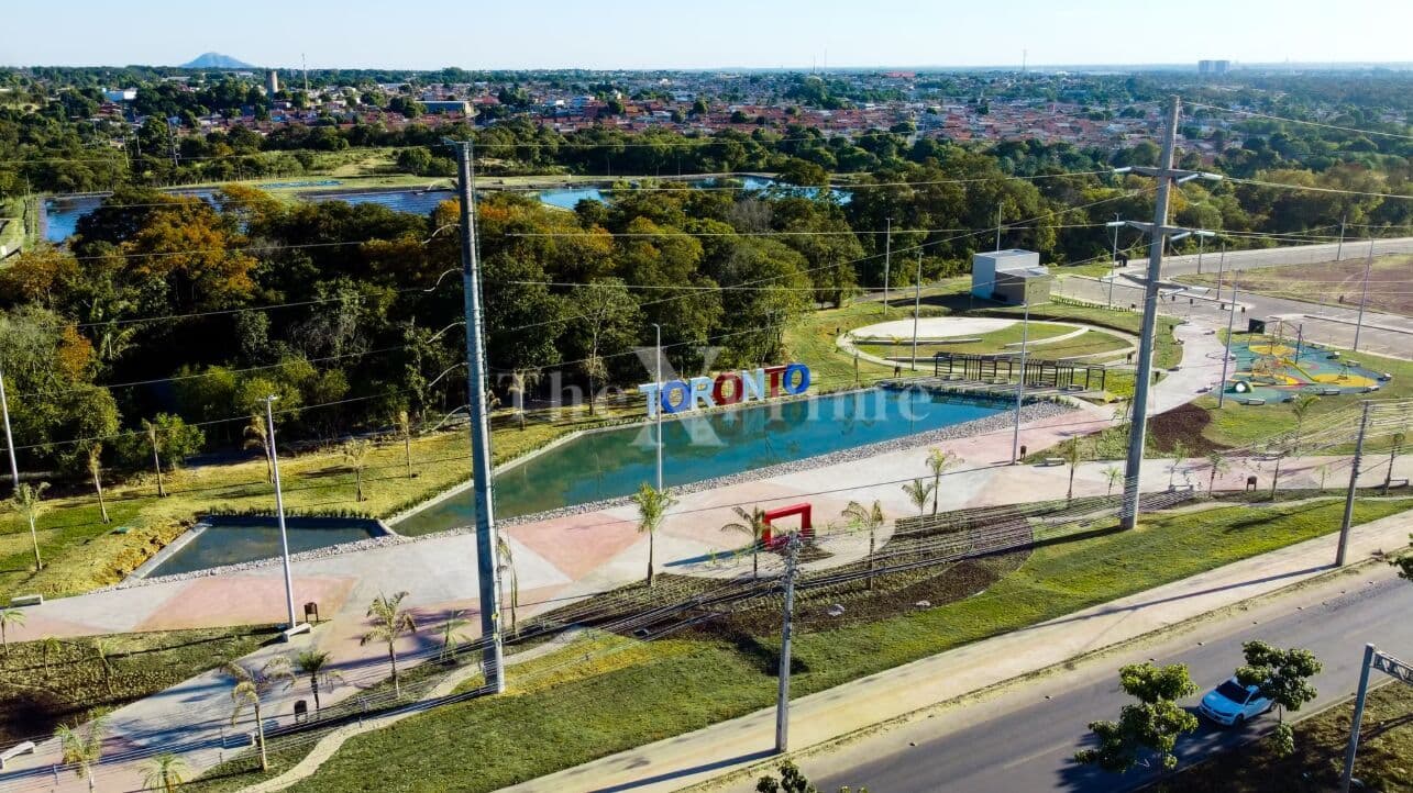 Terreno Comercial no Empresarial Toronto