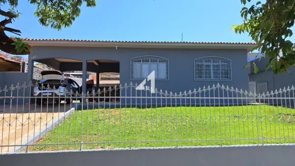 Casa em Apucarana - Jardim Aclimação