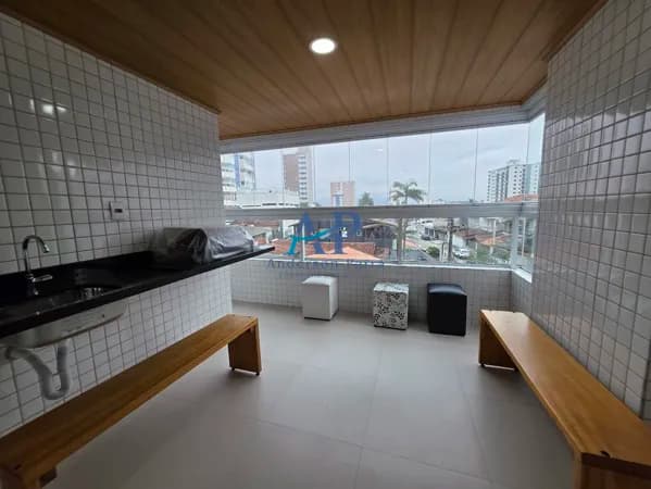 Apartamento na Guilhermina em Praia Grande com 2 Quartos e Parcelamento Direto