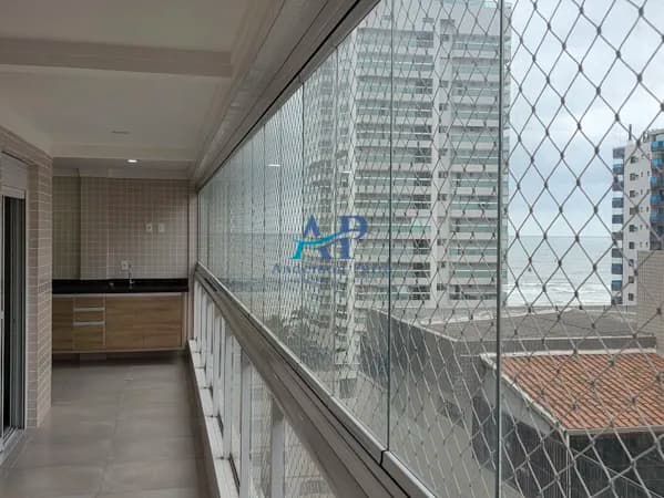 Apartamento no Canto do Forte em Praia Grande com 2 Dormitórios