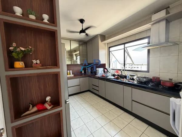 Apartamento na Guilhermina Vista Mar com 3 Dormitórios em Praia Grande