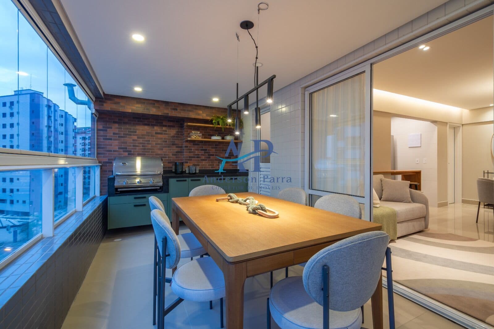 Apartamento na Guilhermina em Praia Grande Mobiliado e Decorado