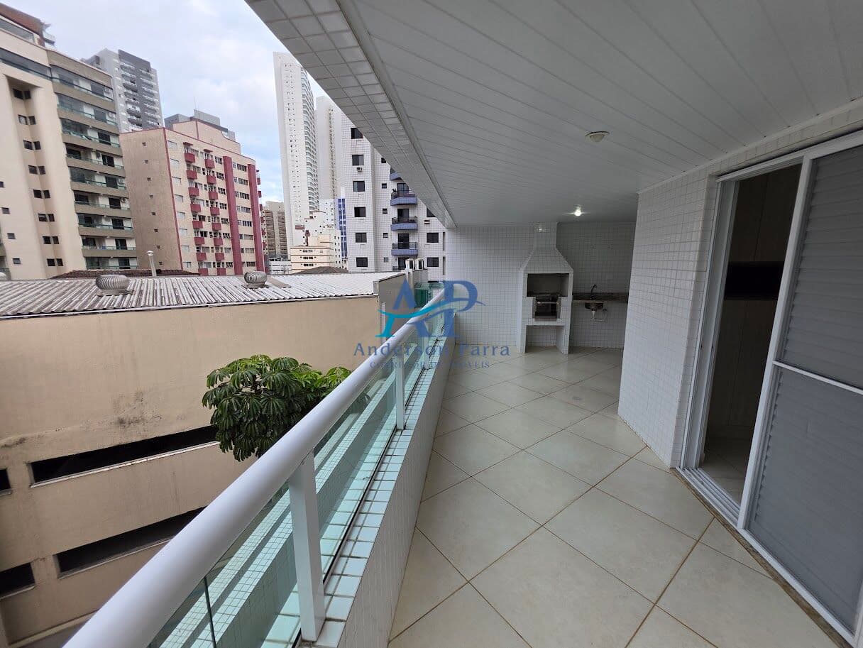 Apartamento à Venda na Guilhermina em Praia Grande/SP com 2 Dormitórios
