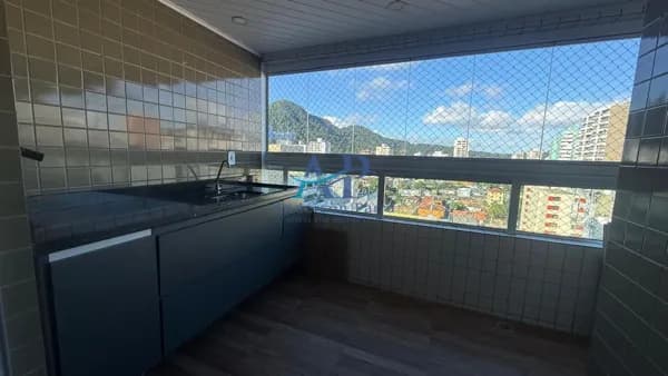 Apartamento no Canto do Forte em Praia Grande com 2 Dormitórios Próximo à Avenida Mallet e a Padaria Dona Manuela