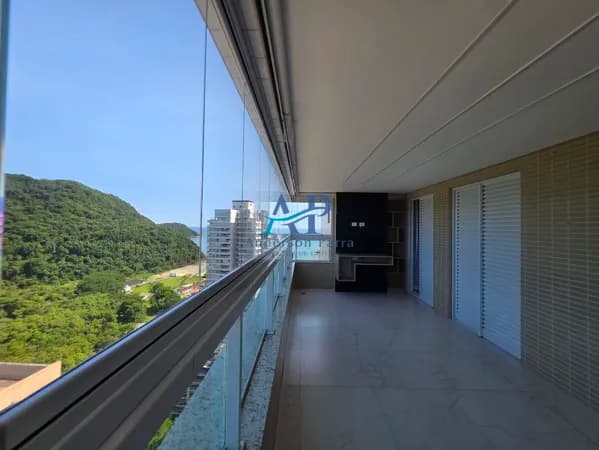 Apartamento no Canto do Forte em Praia Grande com 4 Dormitórios e 3 Vagas