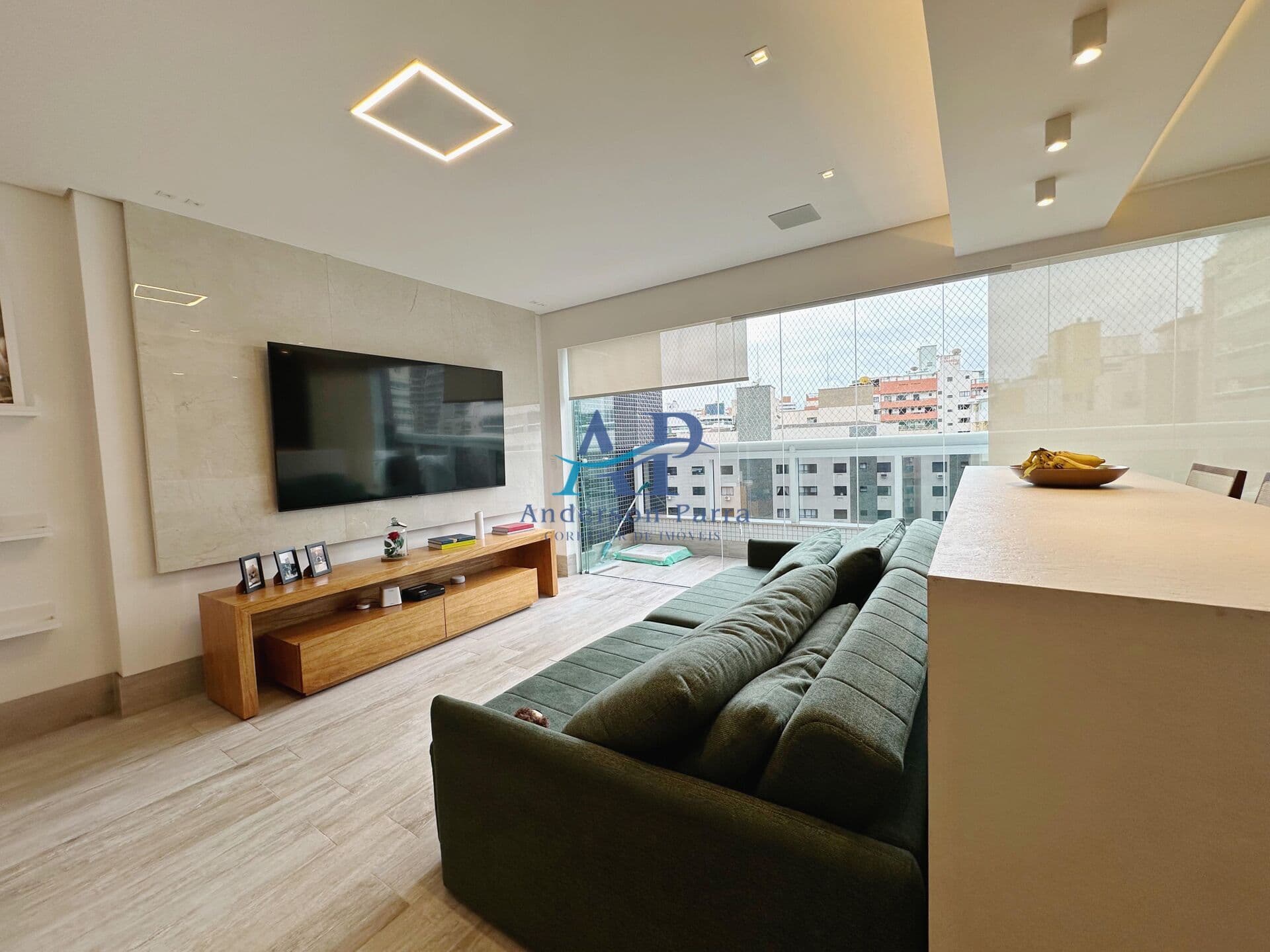 Apartamento no Canto do Forte em Praia Grande Mobiliado