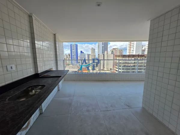Apartamento na Aviação em Praia Grande com 3 Dormitórios.