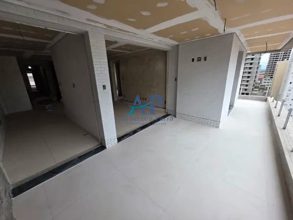 Apartamento em Construção na Guilhermina em Praia Grande São Paulo