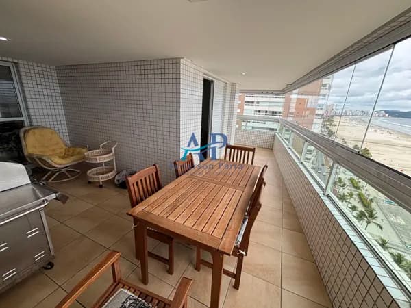Apartamento Frente Mar na Aviação em Praia Grande