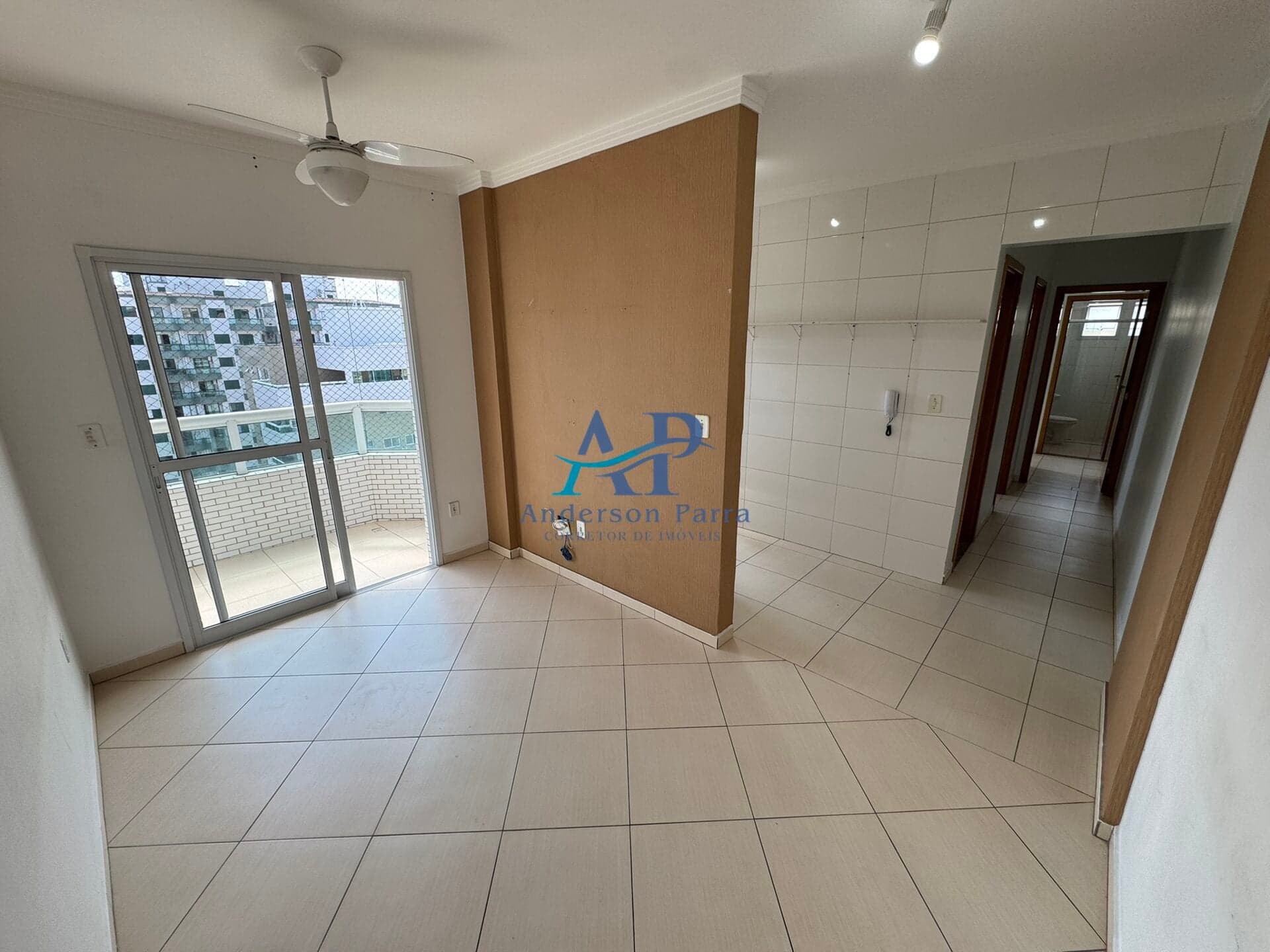 Apartamento com 2 Dormitórios na Guilhermina em Praia Grande