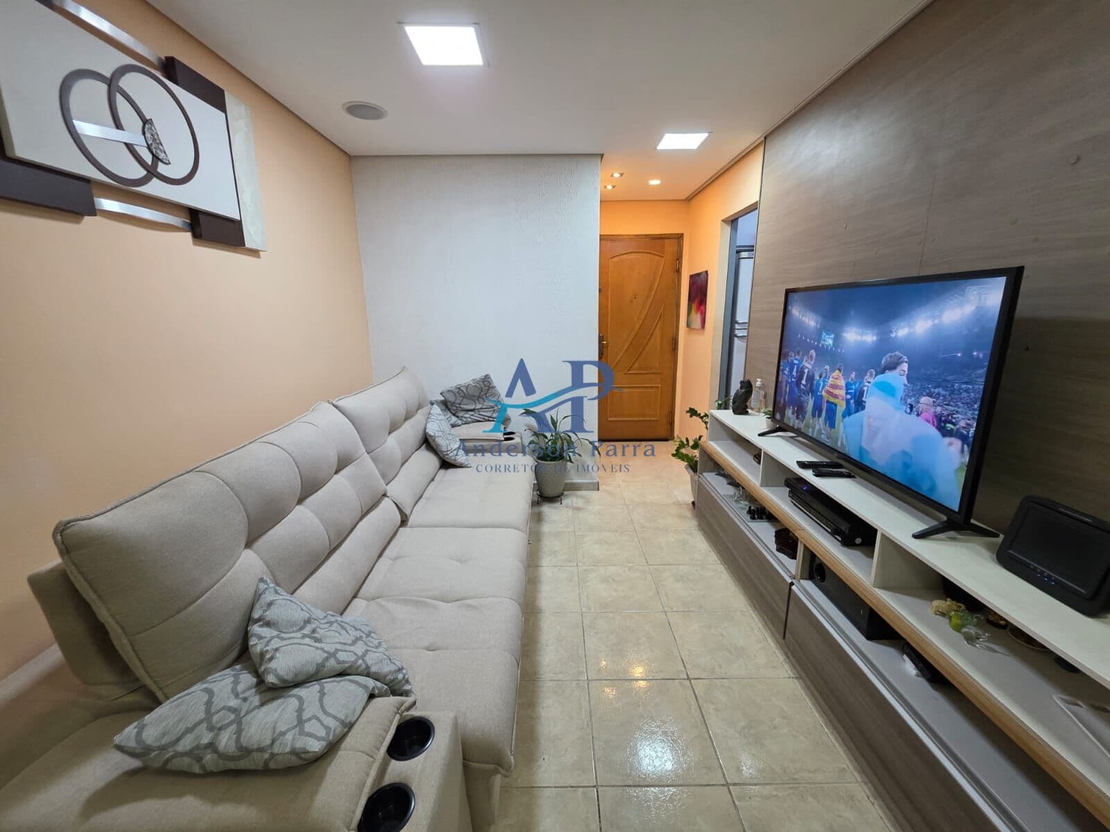 Apartamento com 3 Dormitórios na Vila Monumento em São Paulo.