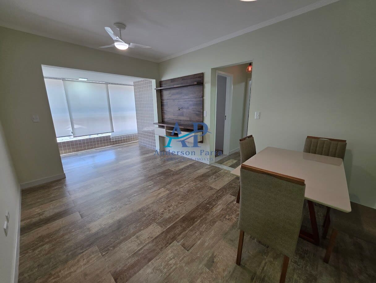 Apartamento no Canto do Forte em Praia Grande com Planejados e Vista Livre