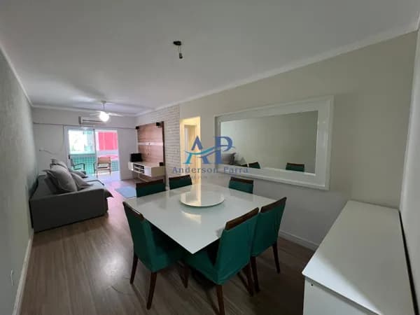 Apartamento no Canto do Forte em Praia Grande com 2 Quartos Próximo à Praia