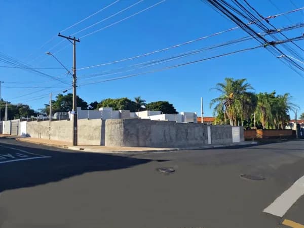 Casa em Araraquara - Vila Vieira (Vila Xavier)