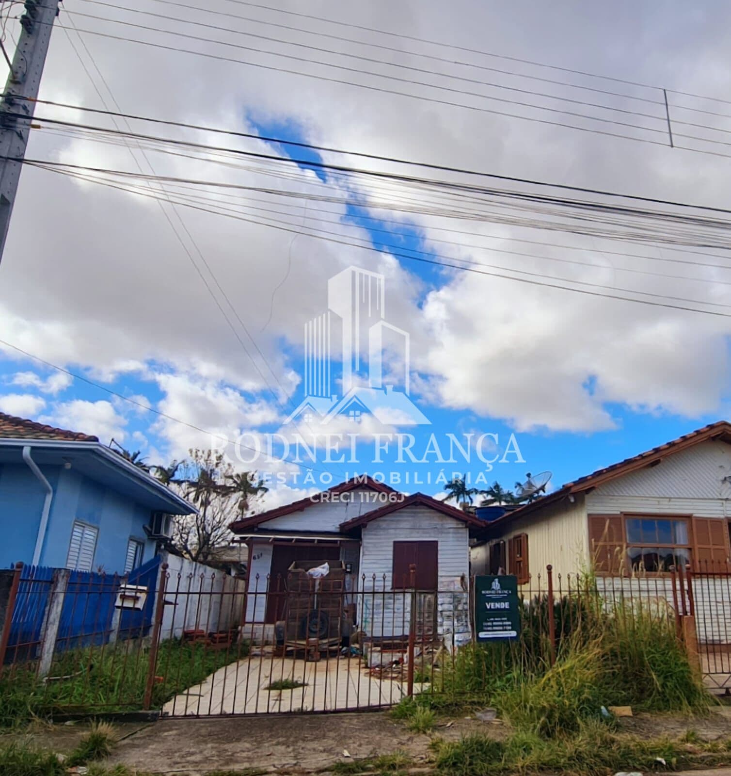Terreno no Centro com utilização Comercial e Residencial