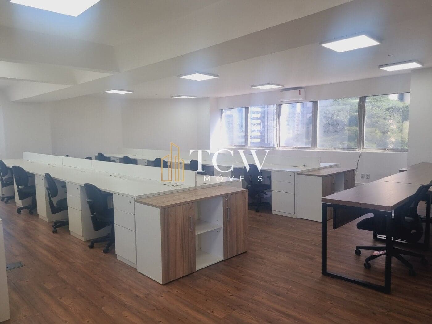 Conjunto Comercial Mobiliado à Venda | 204 m² | Berrini, São Paulo/SP