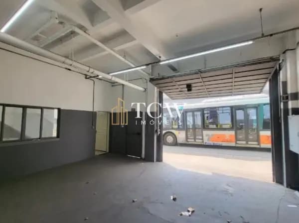 Galpão Comercial e Industrial para Locação em Lapa | 370 m² | São Paulo/SP