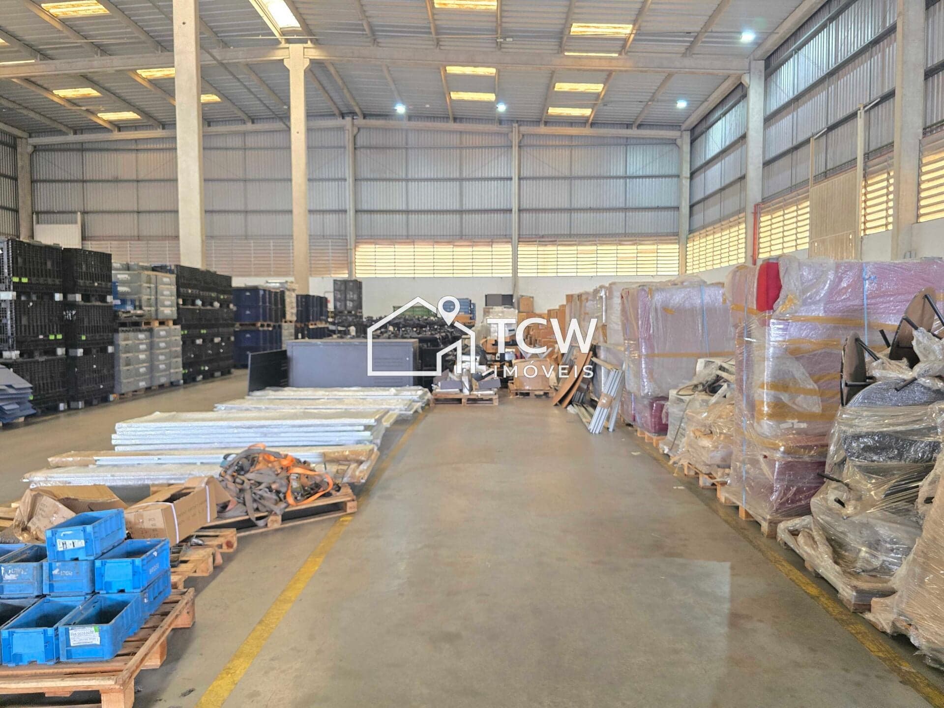 GALPÃO LOGÍSTICO COM DOCAS PARA LOCAÇÃO | 5.000 m² | GUARULHOS/SP