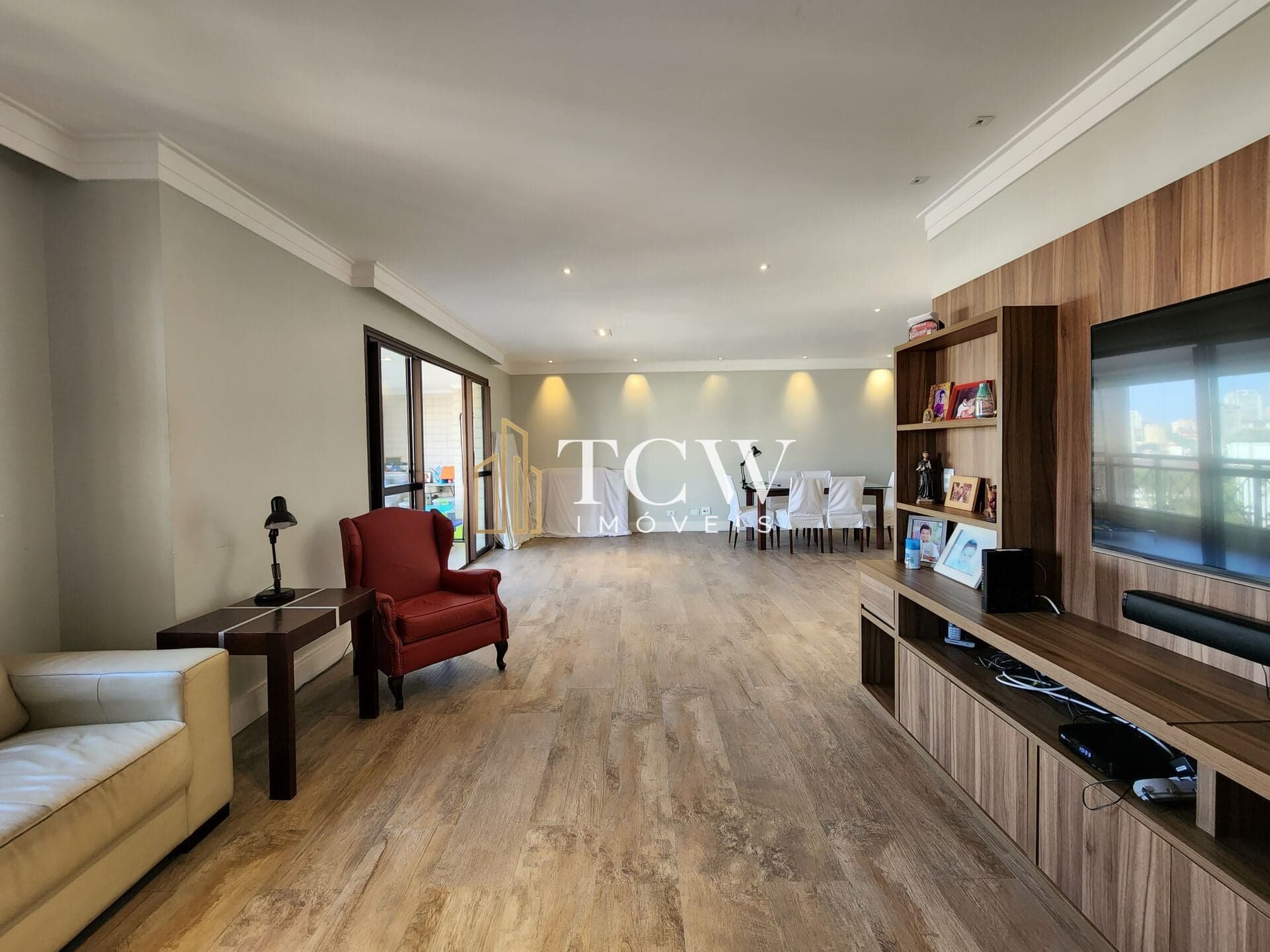 Apartamento com 3 dorm no Aclimação