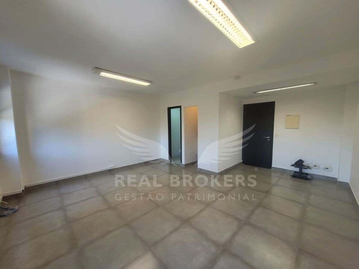 Sala Comercial para Locação com 30m² de área útil copa e 1 Vaga de Garagem em Alphaville