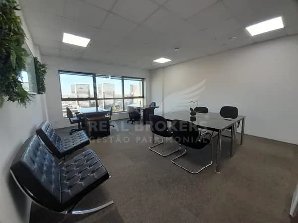 Sala comercia para locação em Alphaville