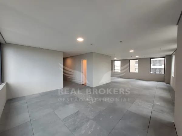 Sala comercial para locação com 88m² de área útil 2 banheiros e 2 vagas de garagem em Alphaville