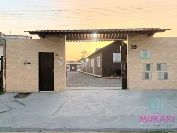 Casa Sobreposta Alta em Residencial no Corumbá - Itanhaém/SP