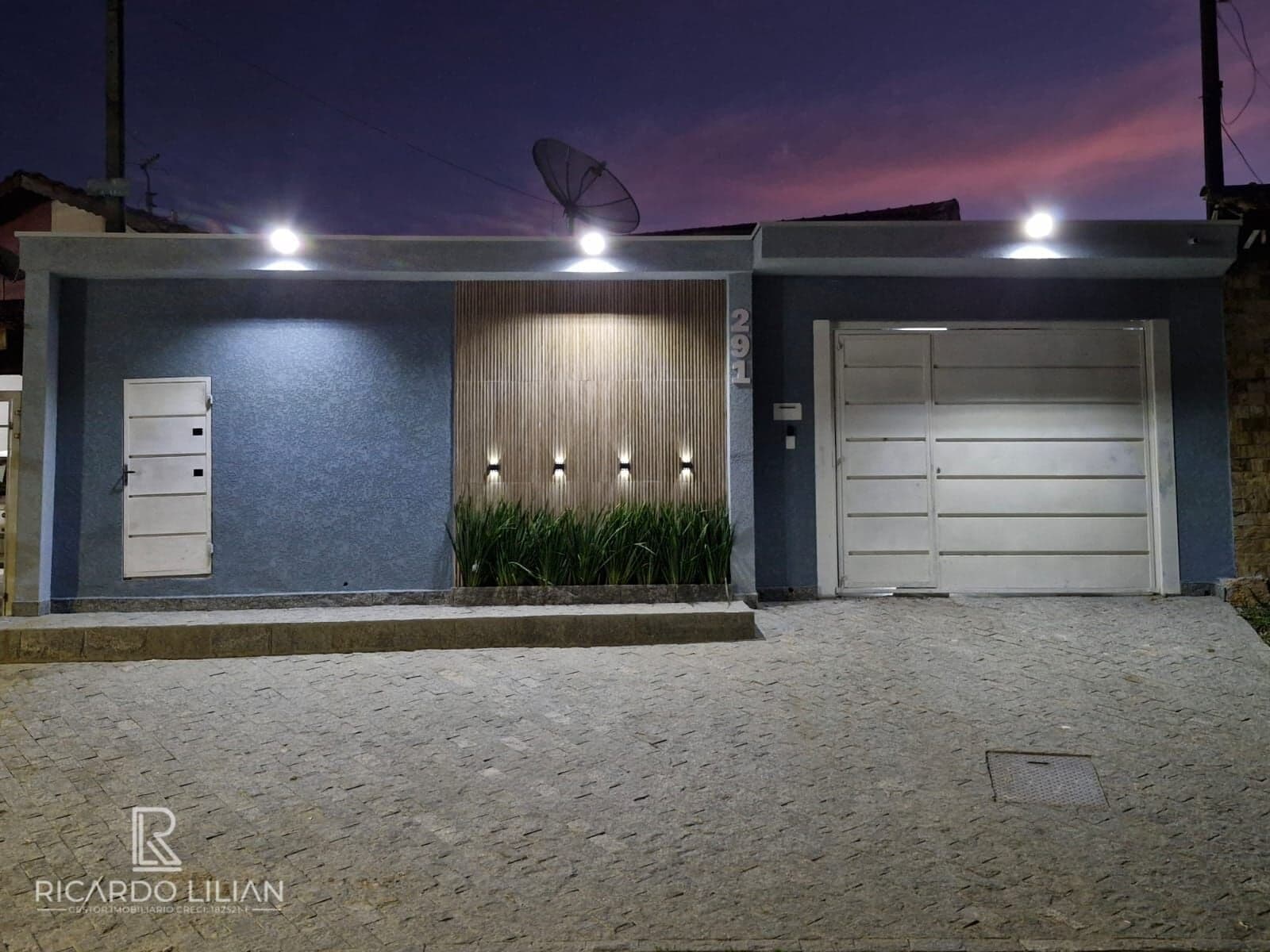 MAIRIPORÃ - Casa a venda em Terra Preta, 4 dormitorios sendo 3 suites, 5 vagas e piscina..