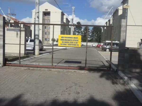 Apartamento dois dormitórios com estacionamento, Bairro Lomba do Pinheiro Porto Alegre/RS