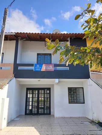 Sobrado à venda em Caiobá!