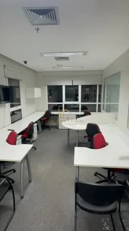 Edifício Alpha Square Offices