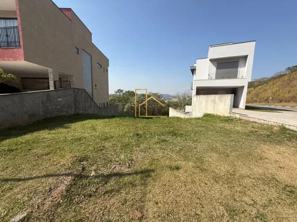 Terreno à venda no Condomínio Reserva Santa Anna – 361 m² | Fundo para Mata | Rua sem Saída