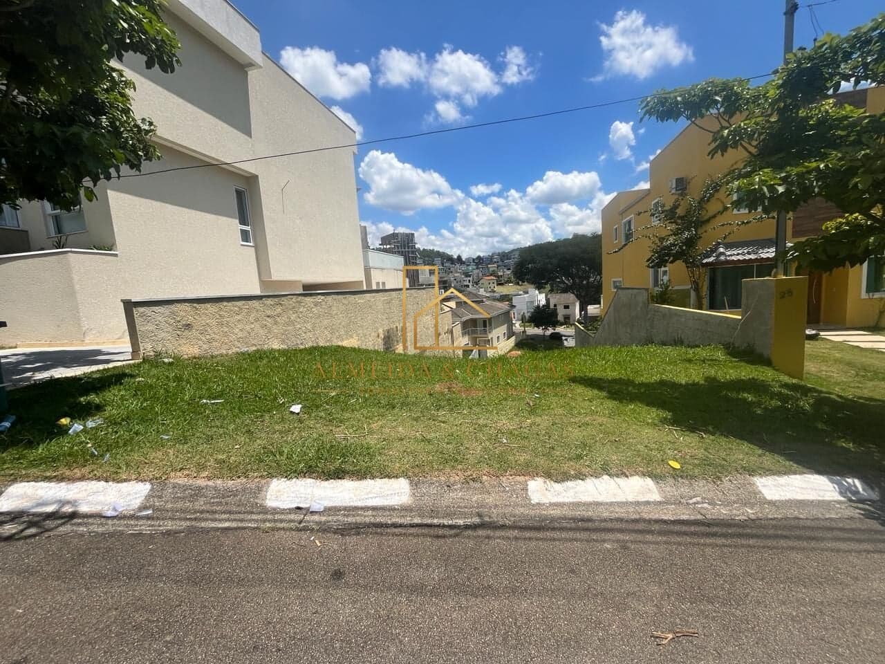 Condomínio New Ville