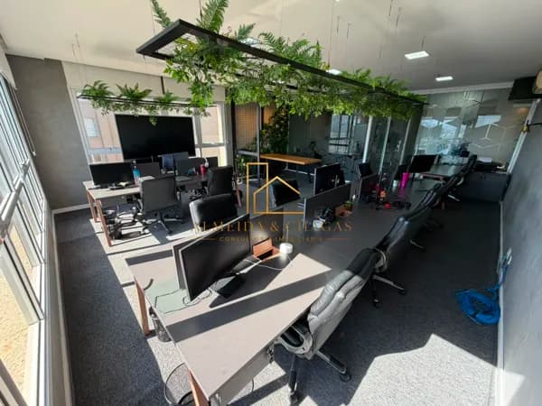 Edifício Alpha Square Offices