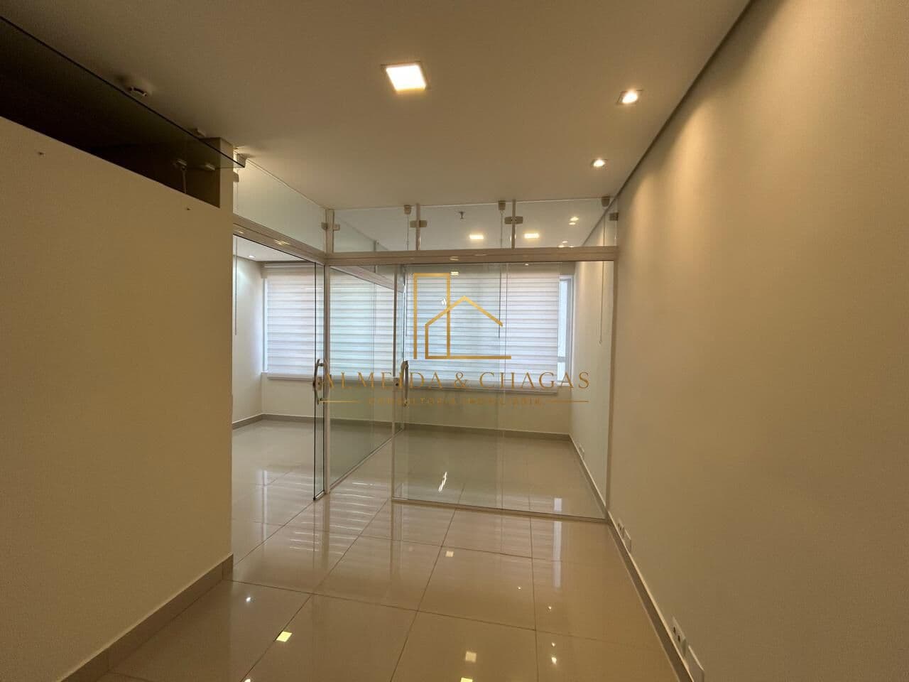 Sala Comercial à Venda – 43 m² | Alpha Premium – Alphaville | Barueri/SP