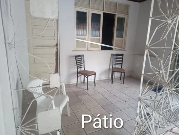 Casa de Esquina à Venda no Tucuruvi com Suíte e Anexo Comercial