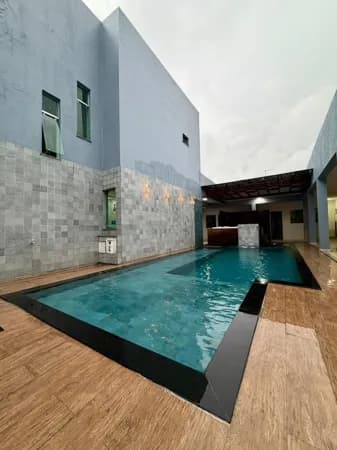Casa em Condomínio Cidade Jardim II com 680m² e Área Completa