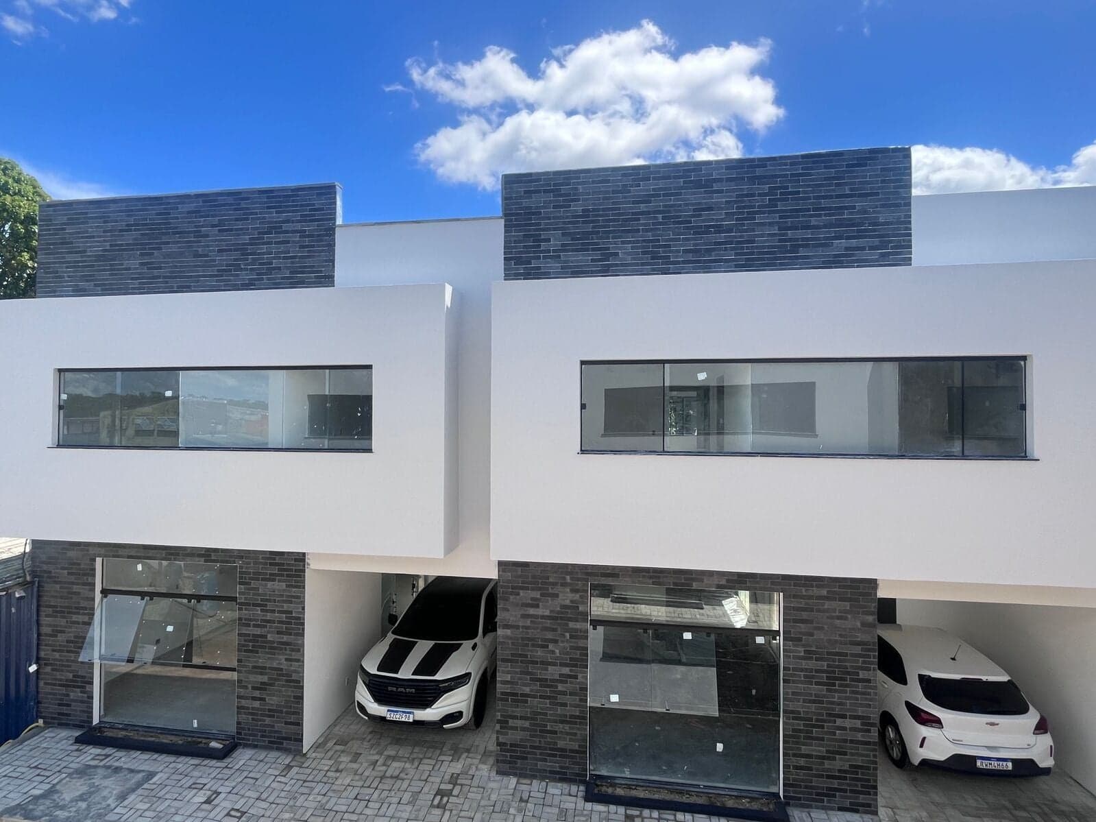 Sky Park - Casas com piscina - Casa Duplex com 3 suítes - Condomínio 5