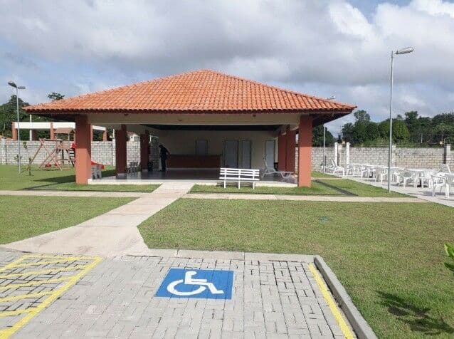 LARGO VERONA – Piscinas, Campo de Areia e Muito Espaço para Família
