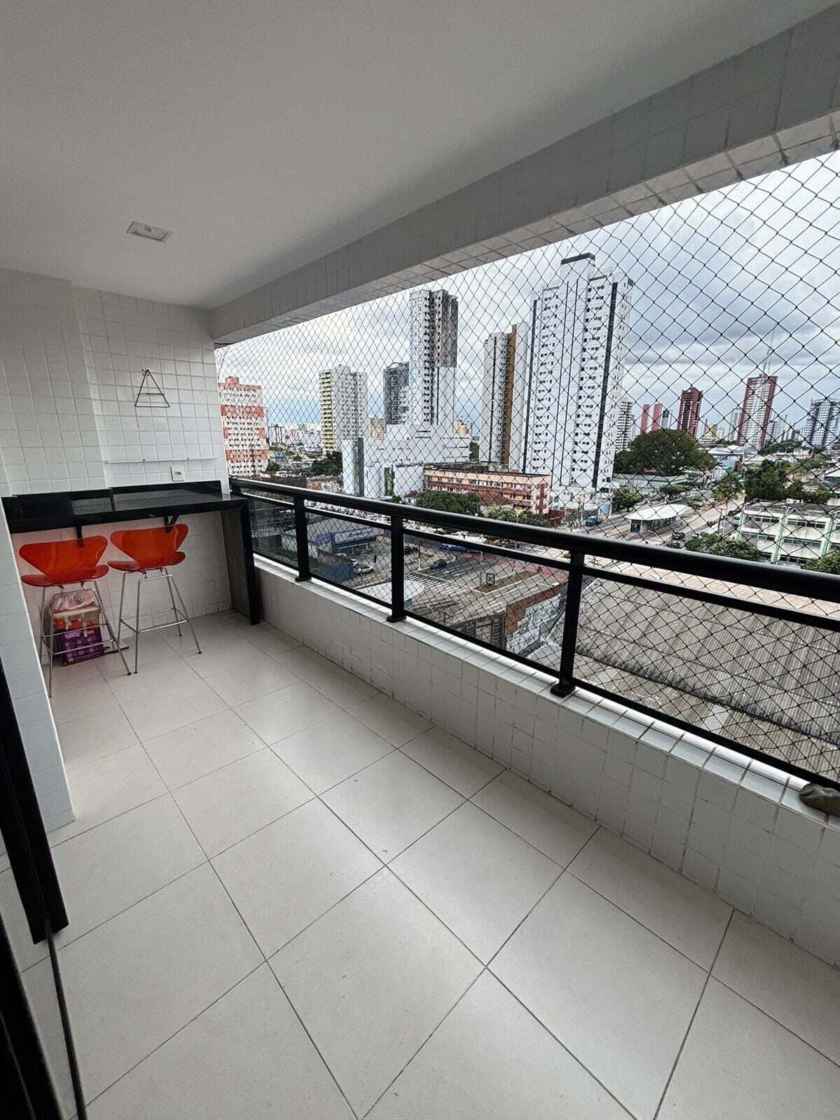 Apartamento Mobiliado para Aluguel no Edifício Águas de Março em São Brás