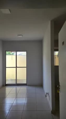 More com Conforto e Segurança: 2 Quartos, Quintal e Condomínio Incluso